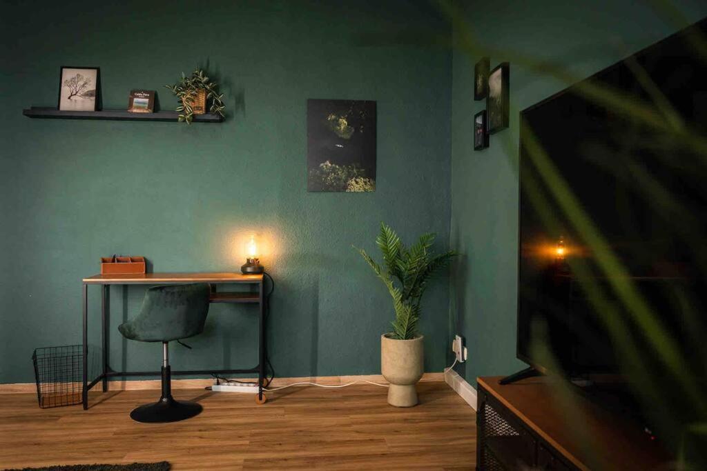 Ferienwohnung Bali Style Mit High Speed Wlan Und Gratis Parkplatz Gera Exteriör bild