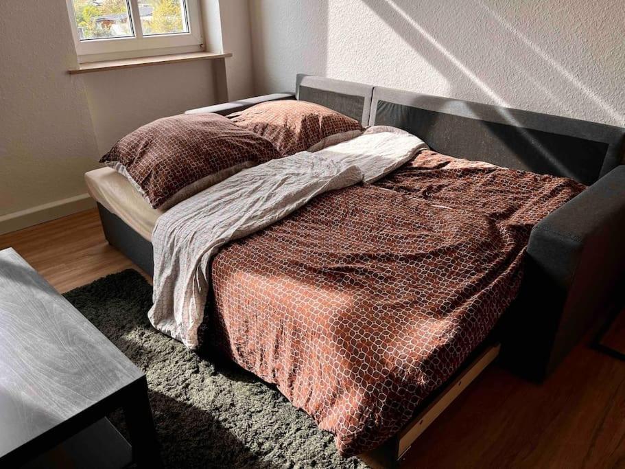 Ferienwohnung Bali Style Mit High Speed Wlan Und Gratis Parkplatz Gera Exteriör bild